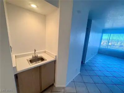 2064 Mesquite Lane 102 Bathroom