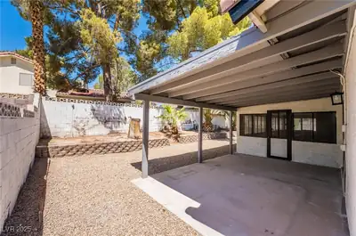 7439 Trudy Lane Patio