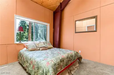 APN 128-07-201-017 N Fork Deer Creek Bedroom