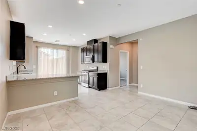6579 Secret Grove Avenue, Las Vegas, NV 89130 Kitchen