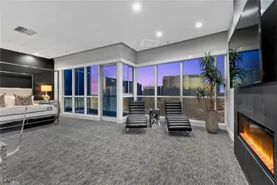 4575 Dean Martin Drive 3300 Bedroom