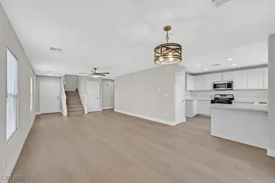 6486 Robusta Court, Las Vegas, NV 89141 Living Room
