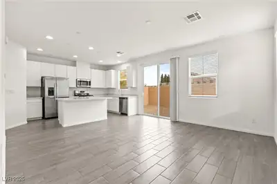 10146 Gabby Glen Street, Las Vegas, NV 89183 Kitchen