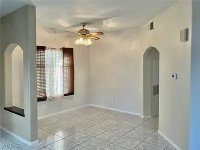 2975 Bluegrass Lane 521 Dining Area
