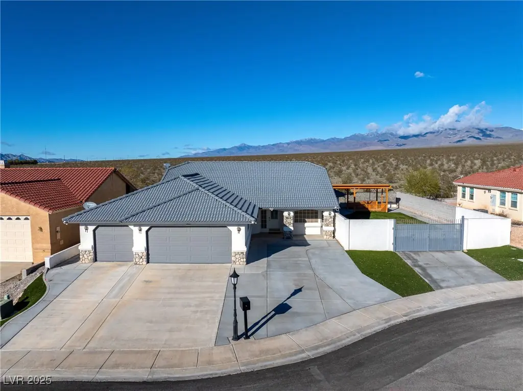 3630 East Vineyard Drive