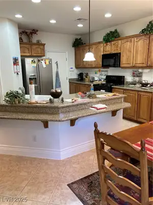 122 Broken Putter Way, Las Vegas, NV 89148 Kitchen