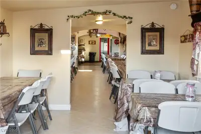 5770 South Peterson Road Dining Area