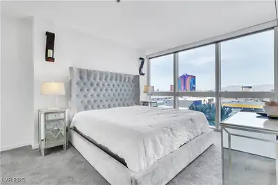4471 Dean Martin Drive 606 Bedroom