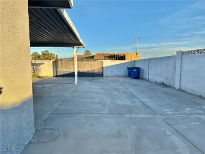 808 South Mallard Street Patio