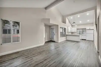 5670 Vineyard Lane, Las Vegas, NV 89110 Living Room