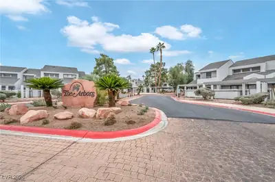 5670 Vineyard Lane, Las Vegas, NV 89110 Community