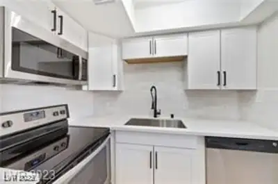 5705 Smoke Ranch Road B Kitchen