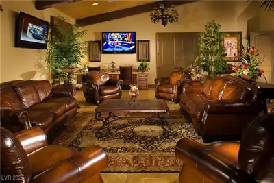 6145 East Spring Mountain Boulevard Living Room