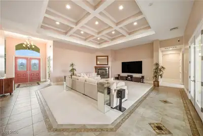 4751 West Adkisson Street Living Room