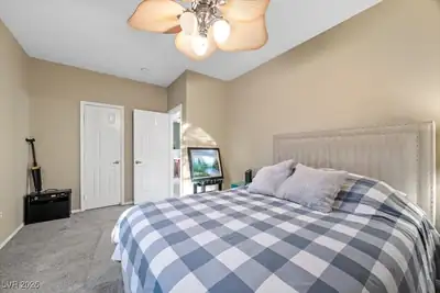 2050 West Warm Springs Road 1723 Bedroom