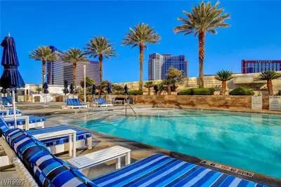 2000 North Fashion Show Drive 5600 Pool