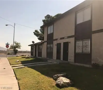 3500 Mercury Street G Front of Structure
