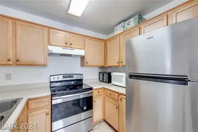 2983 Juniper Hills Boulevard 102, Las Vegas