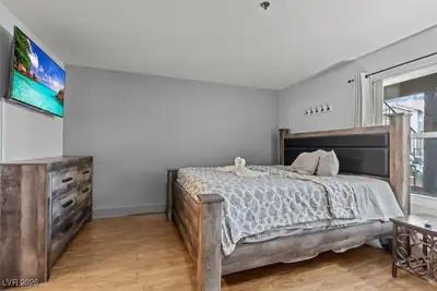 4200 South Valley View Boulevard 1007 Bedroom