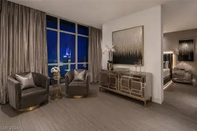 4575 Dean Martin Drive 2607 Bedroom