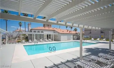 3150 Soft Breezes Drive 2005 Pool