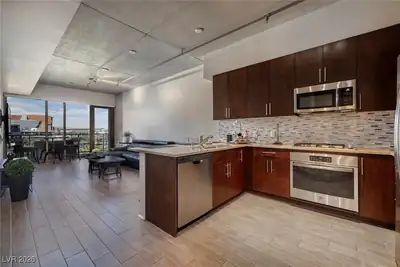 353 East Bonneville Avenue 525 Kitchen