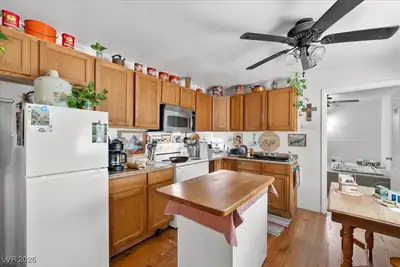 3171 Tillman Street, Pahrump, NV 89061 Kitchen
