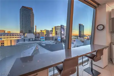 3726 Las Vegas Boulevard 1002 Patio