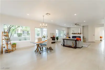 2589 Evansville Avenue Dining Area