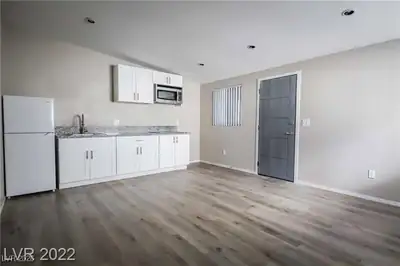 2201 Fairfield Avenue 11 Kitchen