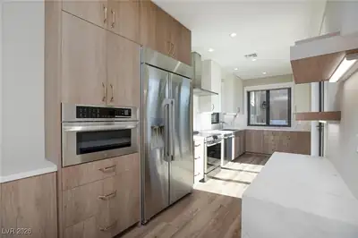 8175 Arville Street 407 Las Vegas, NV 89139