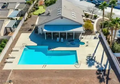 5123 Mascaro Drive Pool