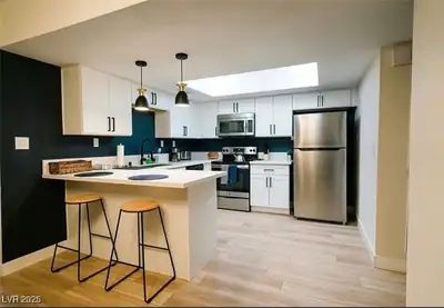 3789 Heritage Avenue, Las Vegas, NV 89121 Kitchen