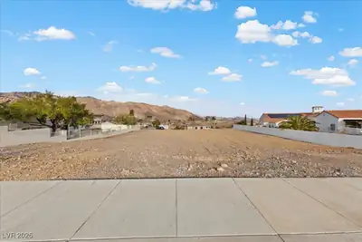 840 Lime Rock Road, Boulder City, NV 89005 Yard