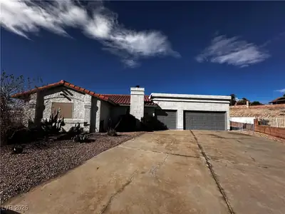 1826 Dunes Court, Laughlin, NV 89029 Front of Structure