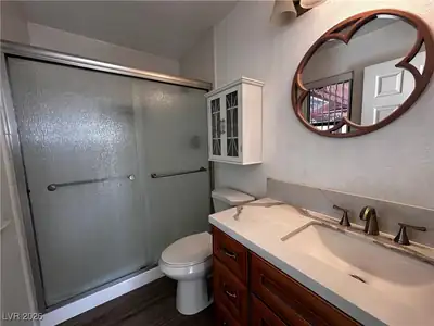 1826 Dunes Court, Laughlin, NV 89029 Primary Bathroom