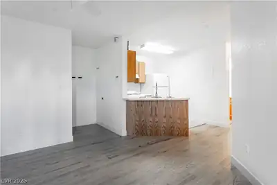 510 Elm Drive 106 Kitchen