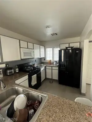 6306 Petron Court, Las Vegas, NV 89139 Kitchen