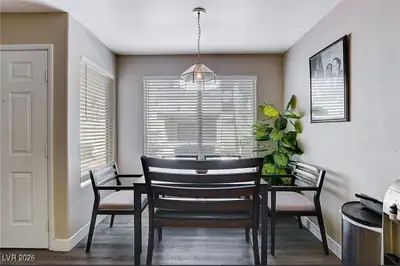 5710 East Tropicana Avenue 1093 Dining Area