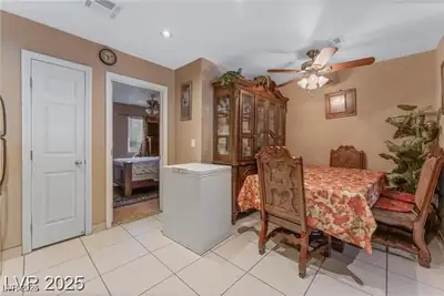 2211 Sleepy Court, Las Vegas, NV 89106 Dining Area