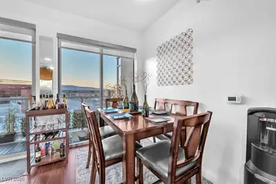 200 West Sahara Avenue 801 Dining Area
