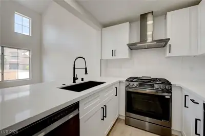 56 Belle Ridge Avenue, Las Vegas, NV 89123 Kitchen