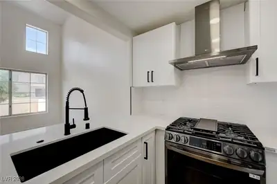 56 Belle Ridge Avenue, Las Vegas, NV 89123 Kitchen