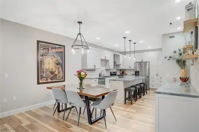 7450 South Eastern Avenue 1077, Las Vegas