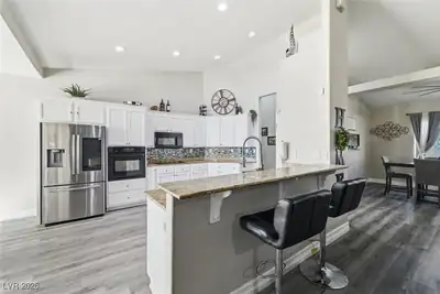 2461 East Deerskin Street Kitchen
