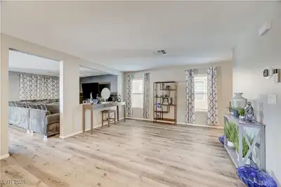 6210 Escapa Court, Las Vegas, NV 89130 Living Room