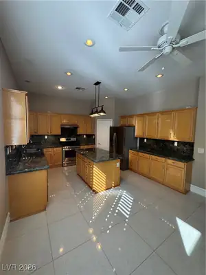 9927 Ridge Manor Avenue, Las Vegas, NV 89148 Kitchen