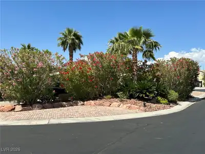 8175 Arville Street 398 Community