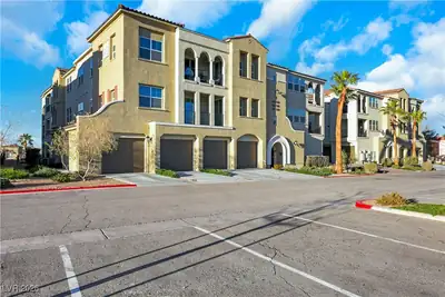 2555 Hampton Road 7202, Henderson