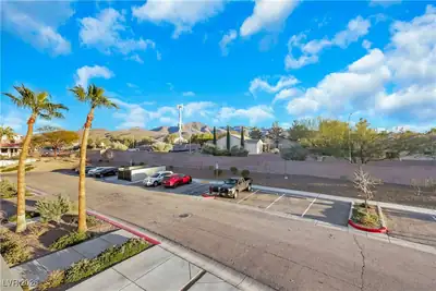 2555 Hampton Road 7202 Community